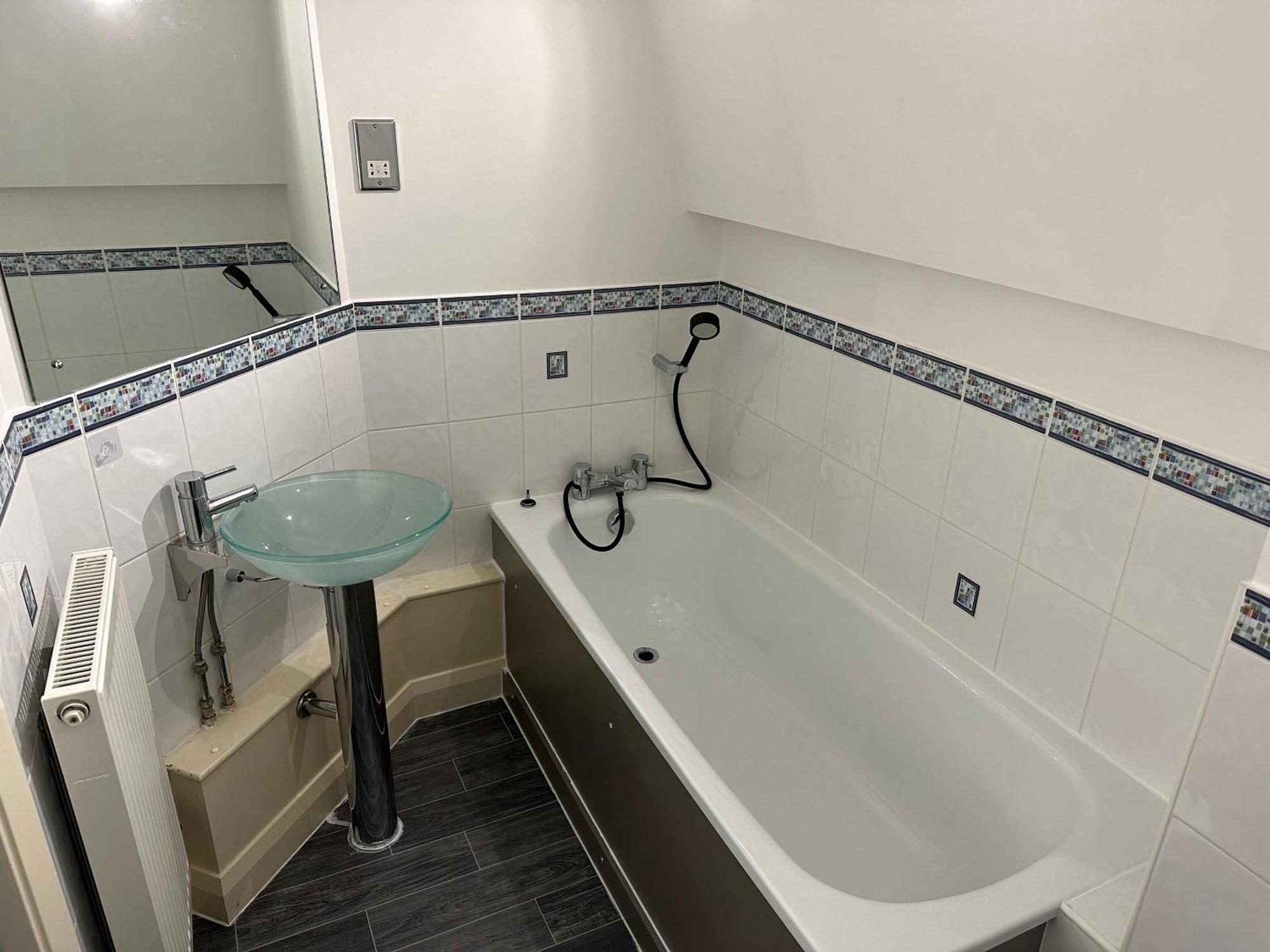 Centre 3 Bedrooms With Parking * Ноттингем