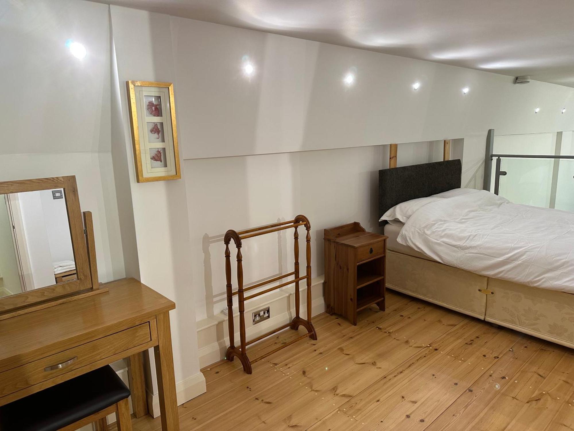 Апартаменты Centre 3 Bedrooms With Parking Ноттингем
